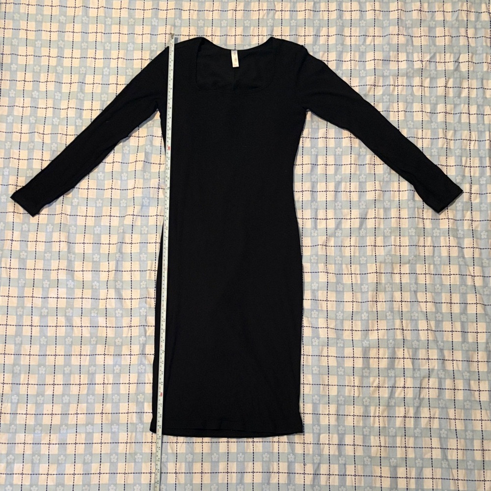 Elegant Black Long Sleeve Dress